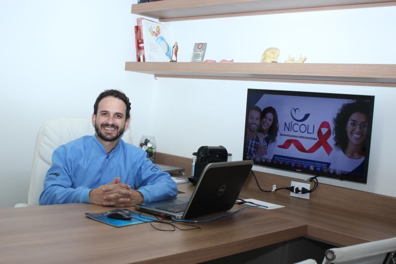 Dr. Lélis Gustavo Nícoli